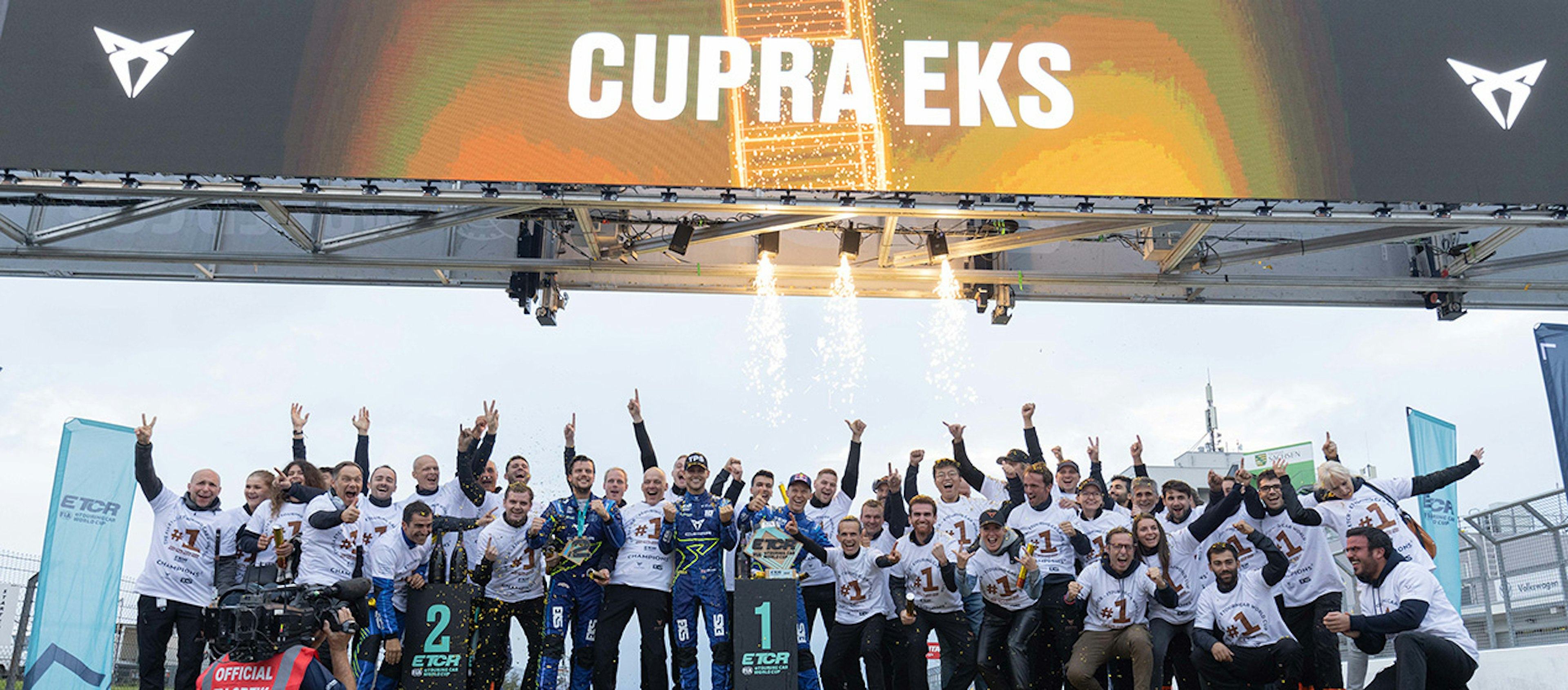 CUPRA EKS prolonge son titre en FIA ETCR