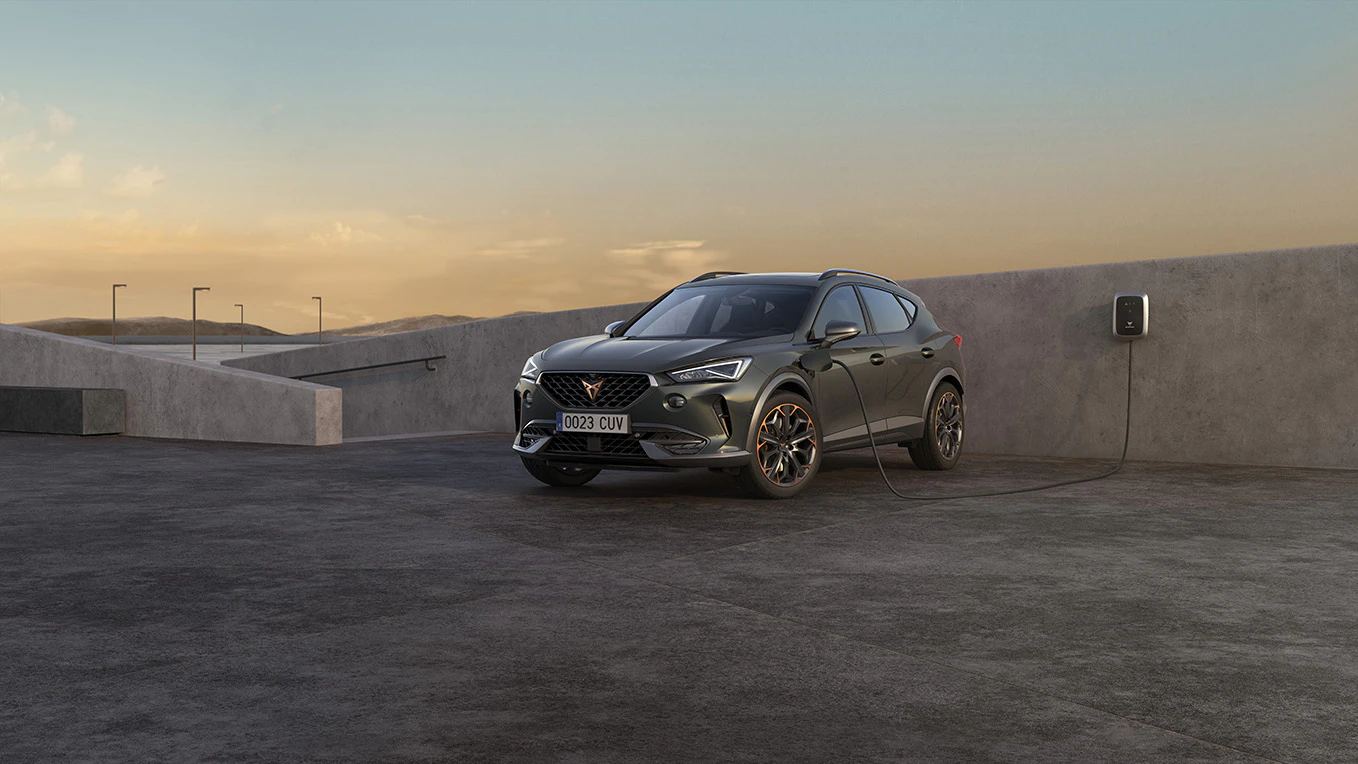https://a.storyblok.com/f/142628/1358x764/621edfb209/cupra_formentor_9.jpg