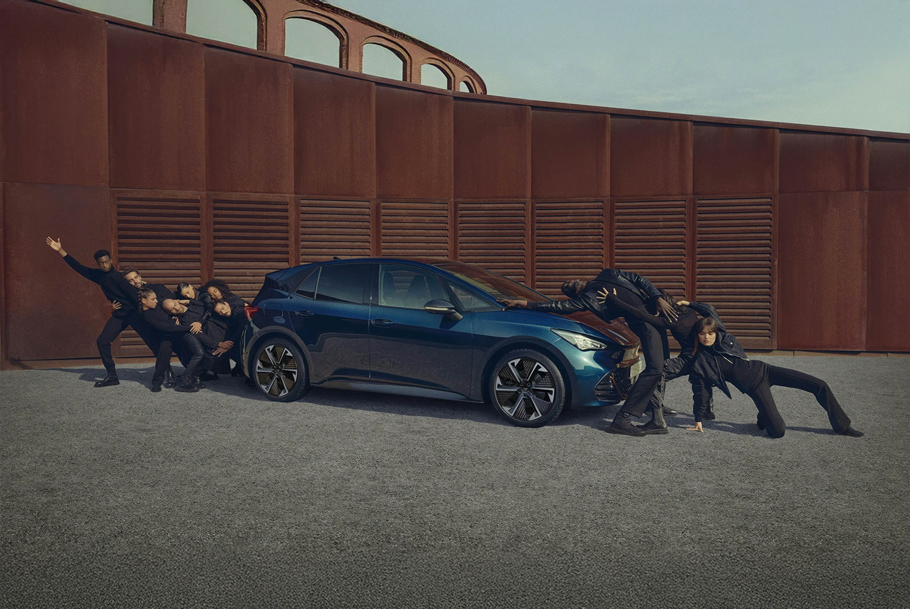 https://a.storyblok.com/f/142628/1920x1286/84d802d0fb/cupra-born-design-header-desktop-v2.jpg