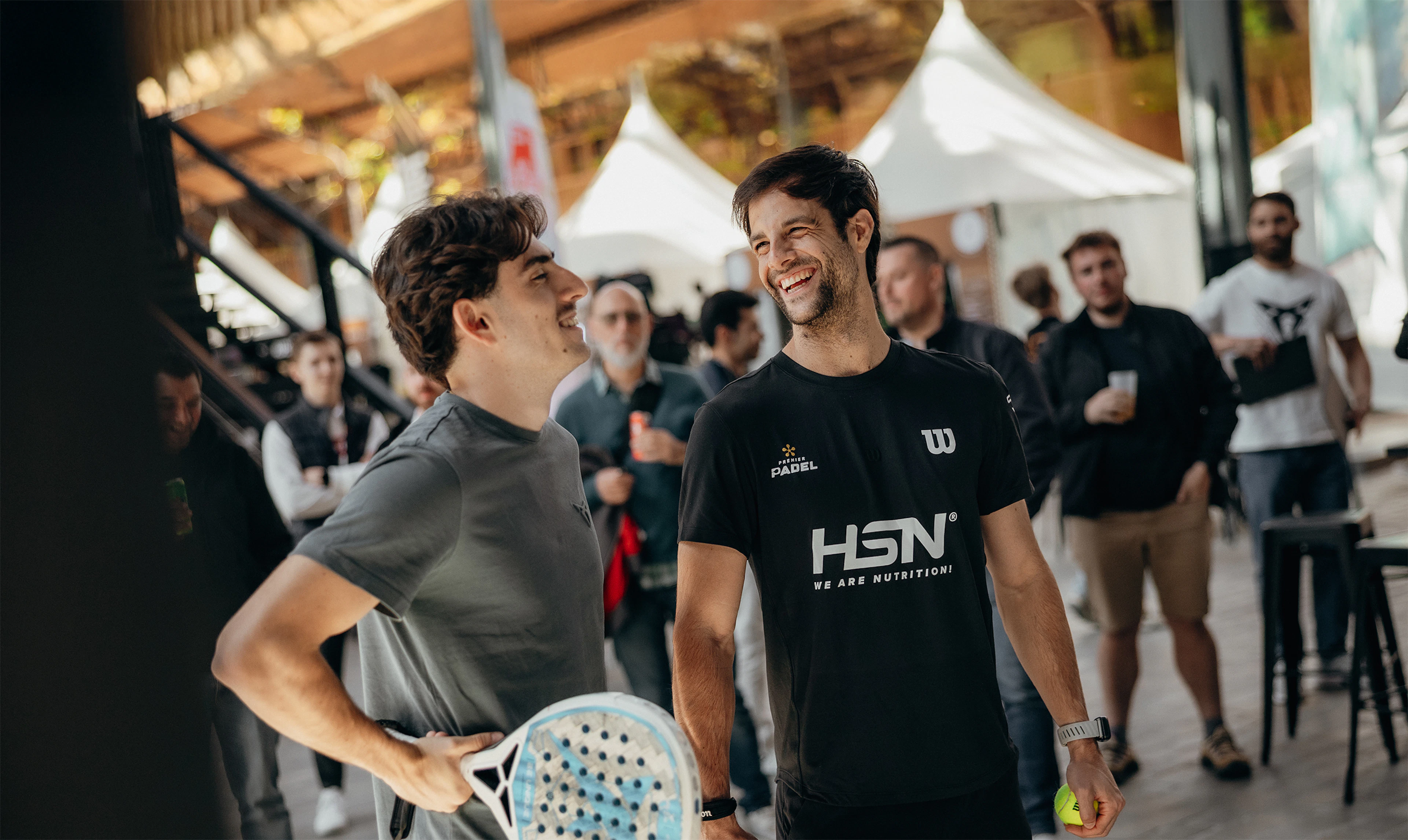 Faites connaissance avec la CUPRA Padel Tribe : Jon Sanz & Momo González